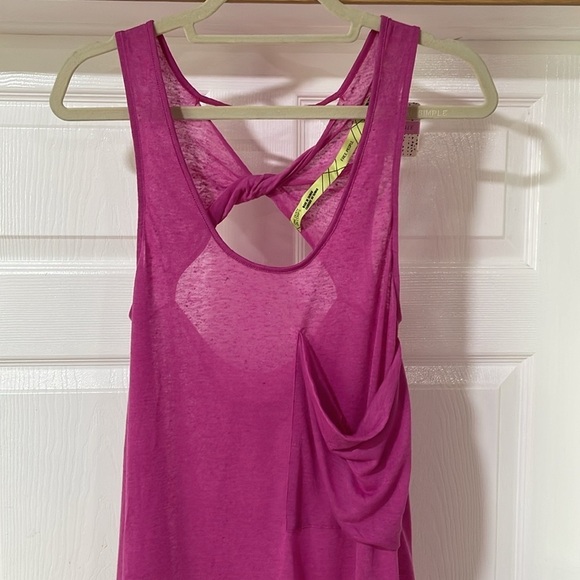 Free People Minimale Magenta Draped Pocket Twisted Racerback Tank Top Size XS-S - Picture 10 of 10